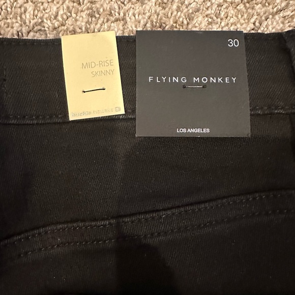 Flying Monkey Black Mid Rise Skinny Jeans size 30R NWT - Picture 9 of 9